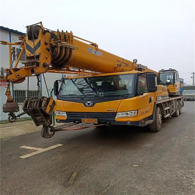 阳日镇吊车出租保险：全面覆盖，安全无忧