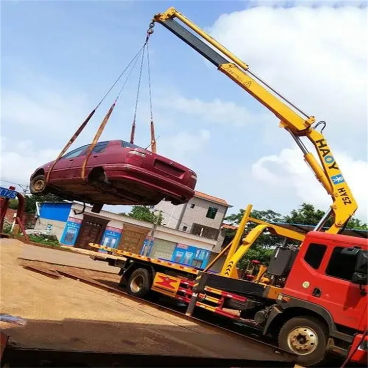 阳日镇吊车救援小汽车怎么吊