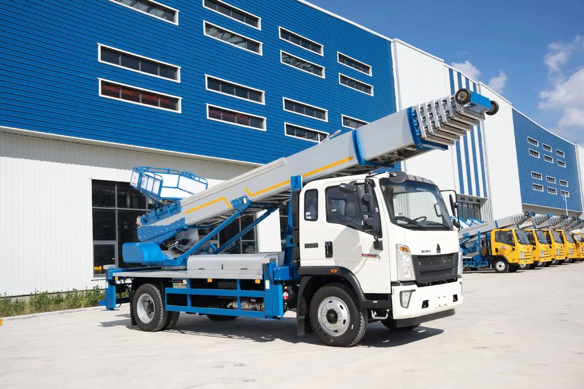 阳日镇出租云梯车高空作业车 建筑垃圾搬运